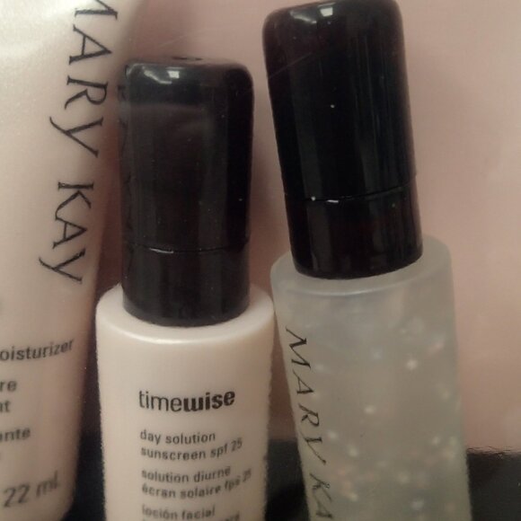 Mary Kay Timewise Trial Miracel Set Normal to Dry Skin - Picture 4 of 6
